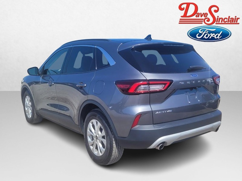 Ford Escape Vehicle Image 09