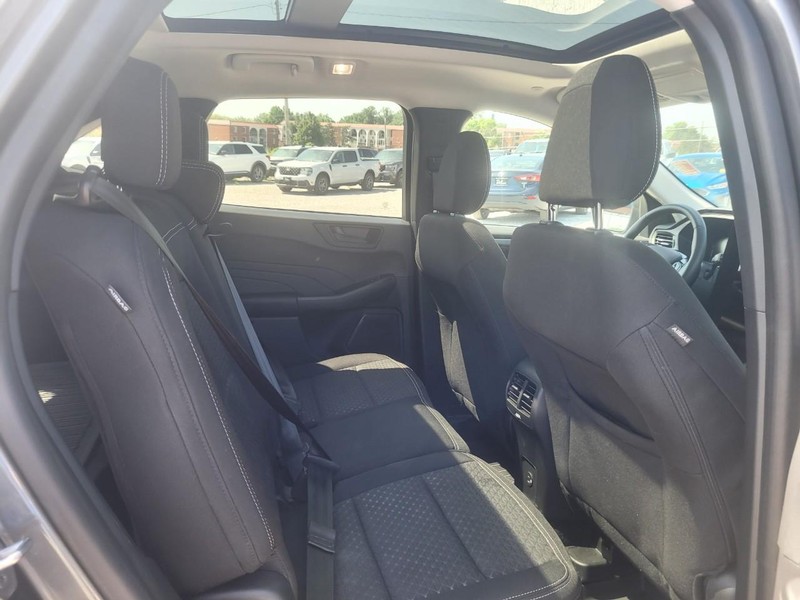 Ford Escape Vehicle Image 14
