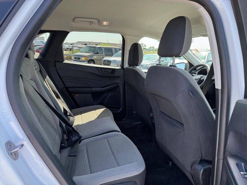Ford Escape Vehicle Image 13