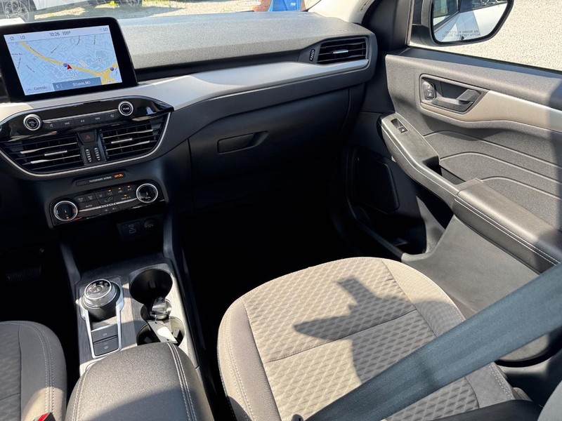 Ford Escape Vehicle Image 16
