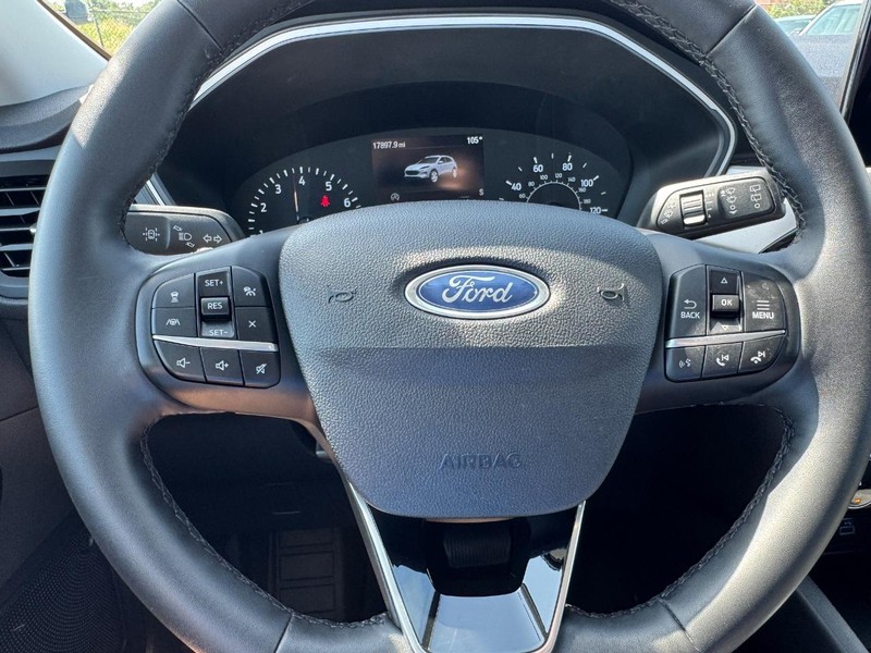 Ford Escape Vehicle Image 19