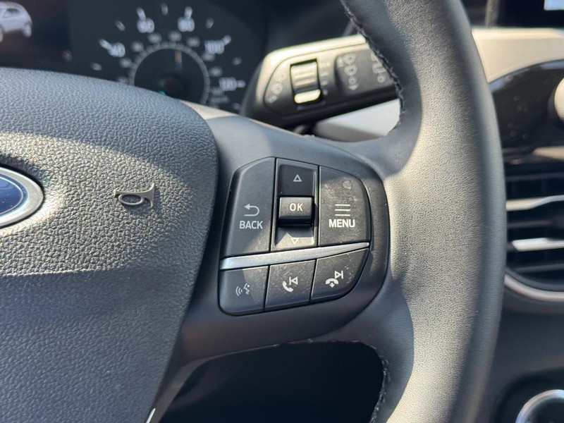 Ford Escape Vehicle Image 21