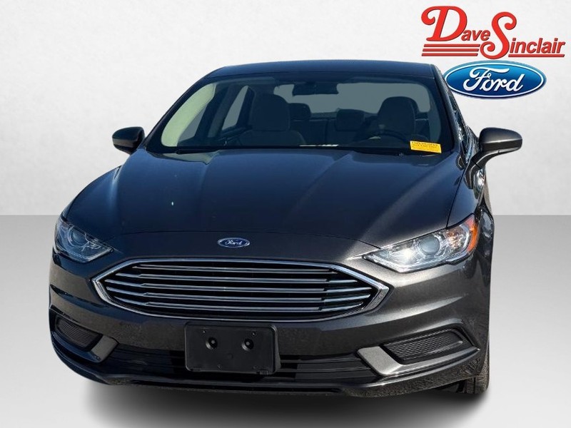 Ford Fusion Hybrid Vehicle Image 02