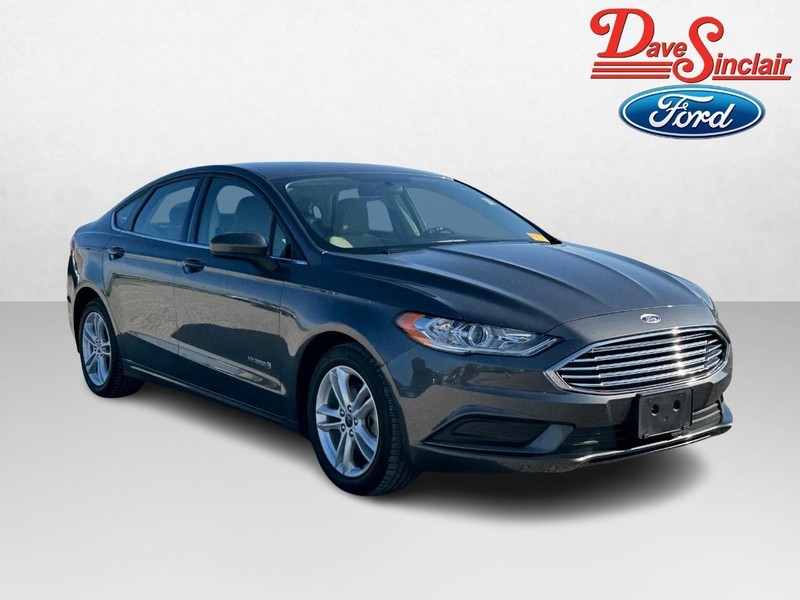 Ford Fusion Hybrid Vehicle Image 04