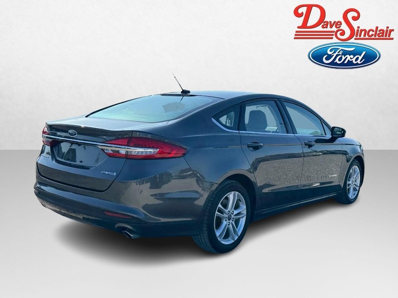 Ford Fusion Hybrid Vehicle Image 07