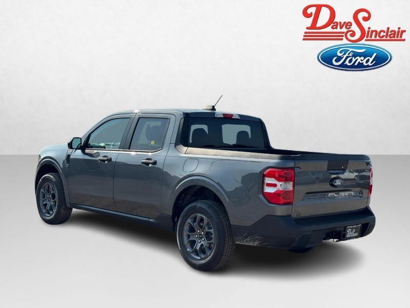 Ford Maverick Vehicle Image 09