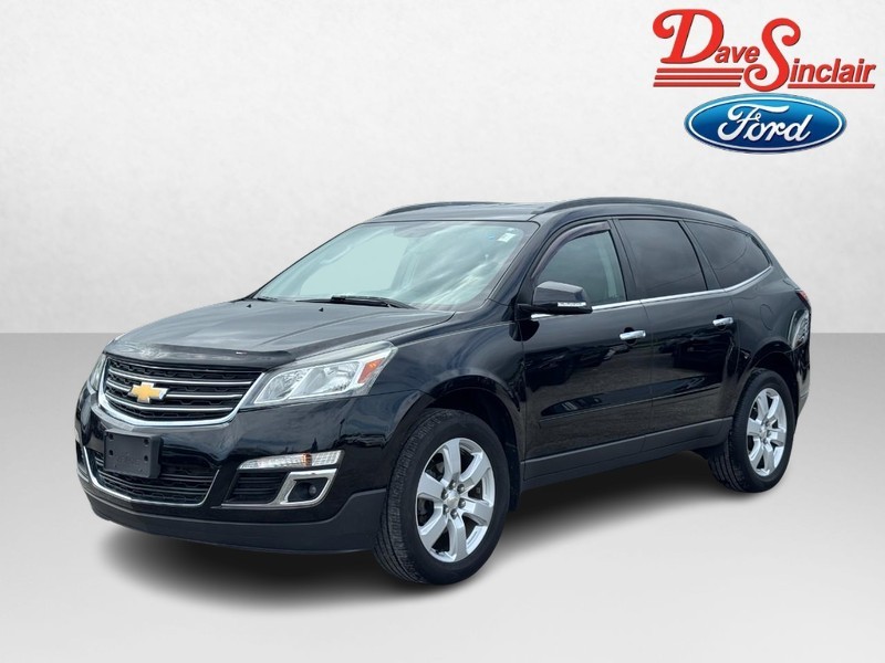 Mosaic Black Metallic 2017 Chevrolet Traverse 1LT FWD SUV / Crossover Front-Wheel Drive Automatic