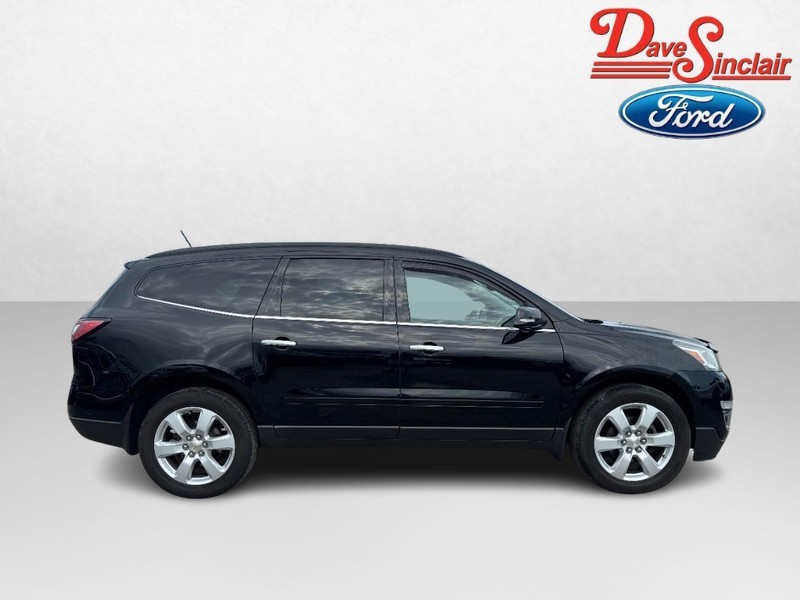 Chevrolet Traverse Vehicle Image 05