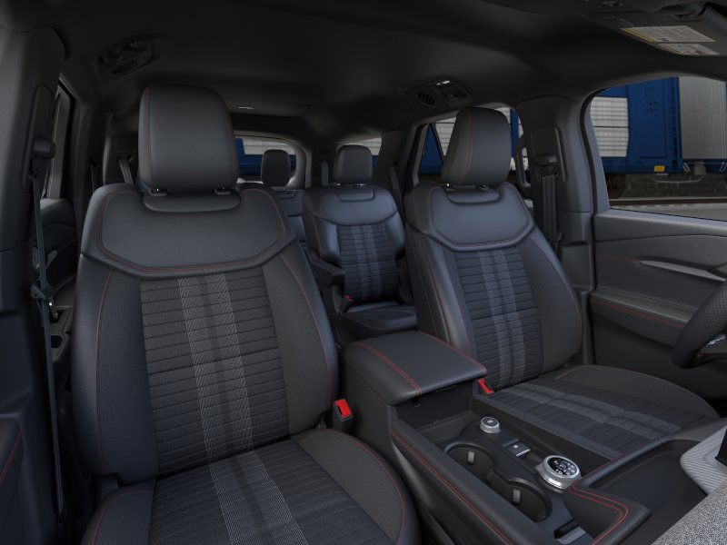 Ford Explorer Vehicle Image 12