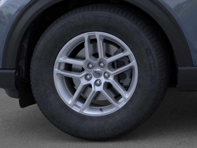 Ford Explorer Vehicle Image 21