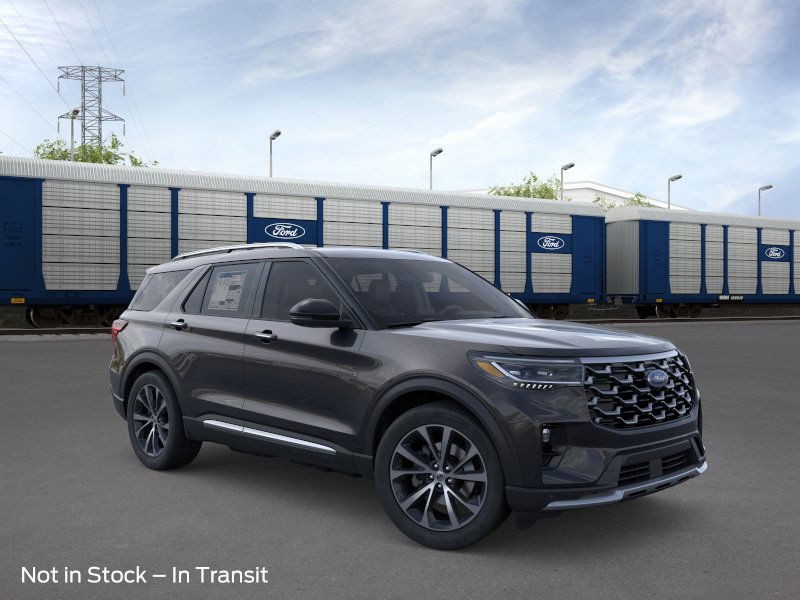 Ford Explorer Vehicle Image 09