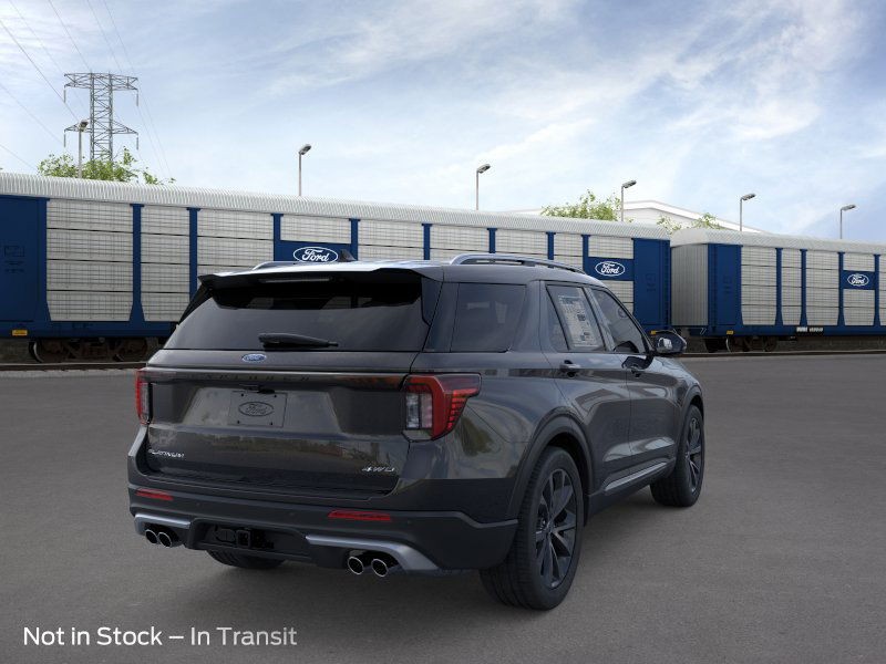 Ford Explorer Vehicle Image 10