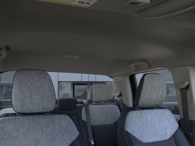 Ford Maverick Vehicle Image 14