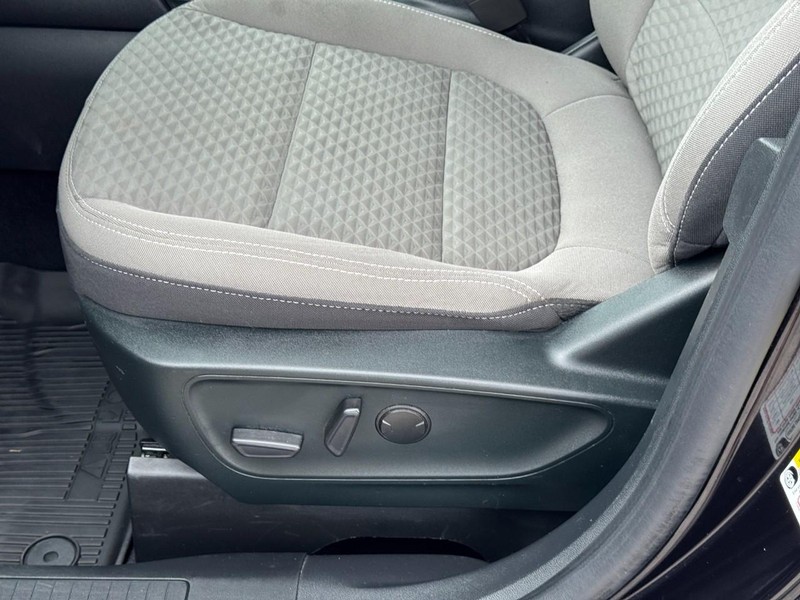 Ford Escape Vehicle Image 25
