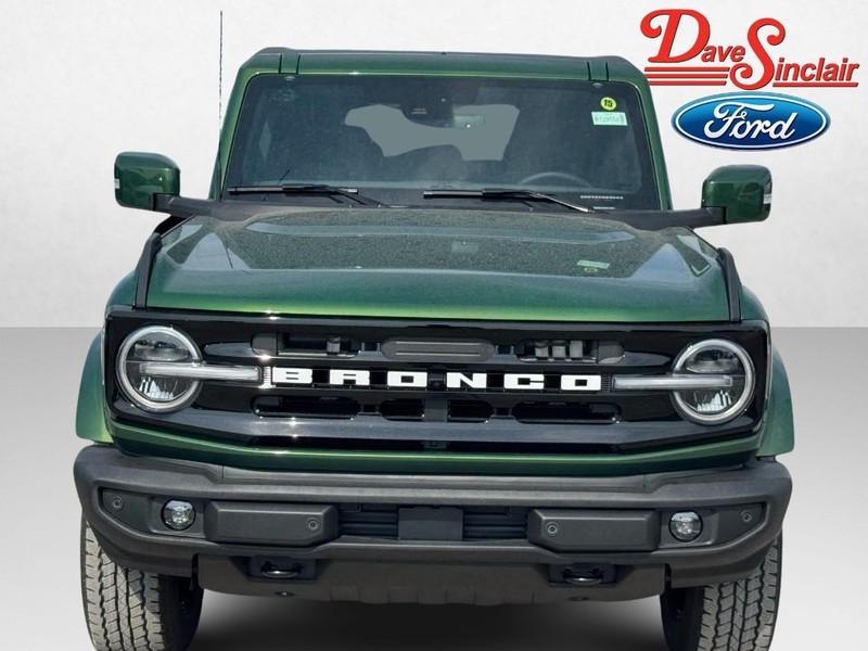 Ford Bronco Vehicle Image 02