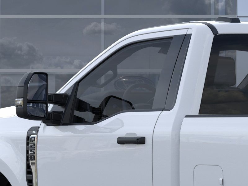 Ford Super Duty F-250 SRW Vehicle Image 22