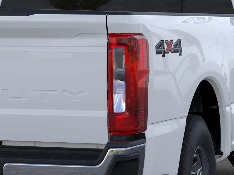 Ford Super Duty F-250 SRW Vehicle Image 23