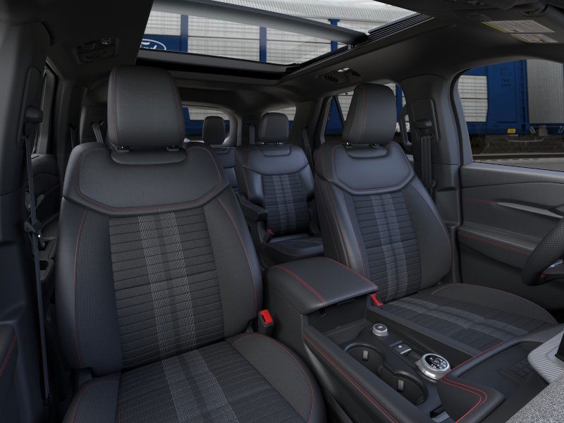 Ford Explorer Vehicle Image 12