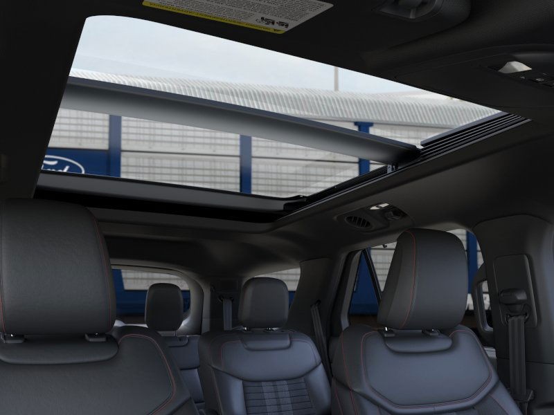 Ford Explorer Vehicle Image 24