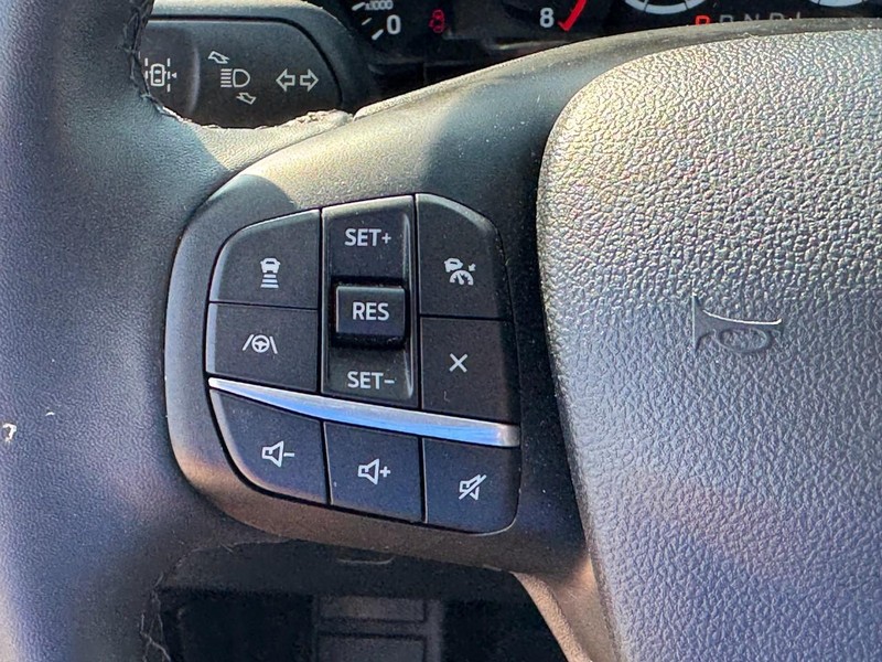 Ford Escape Vehicle Image 19