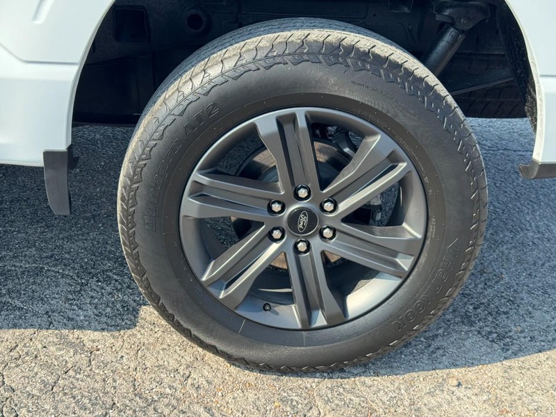Ford F-150 Vehicle Image 11