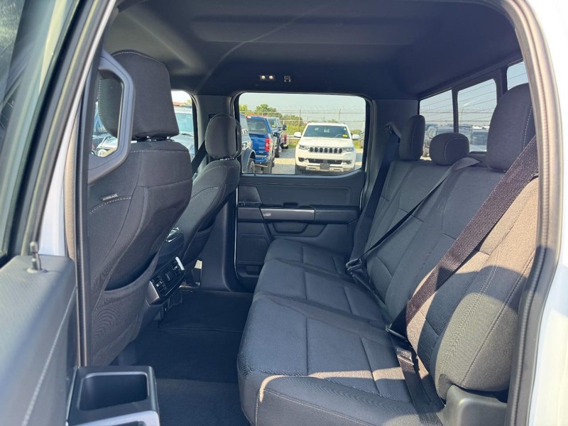 Ford F-150 Vehicle Image 12