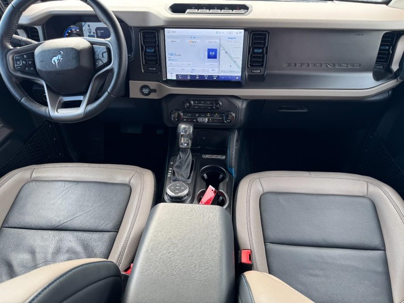 Ford Bronco Vehicle Image 15