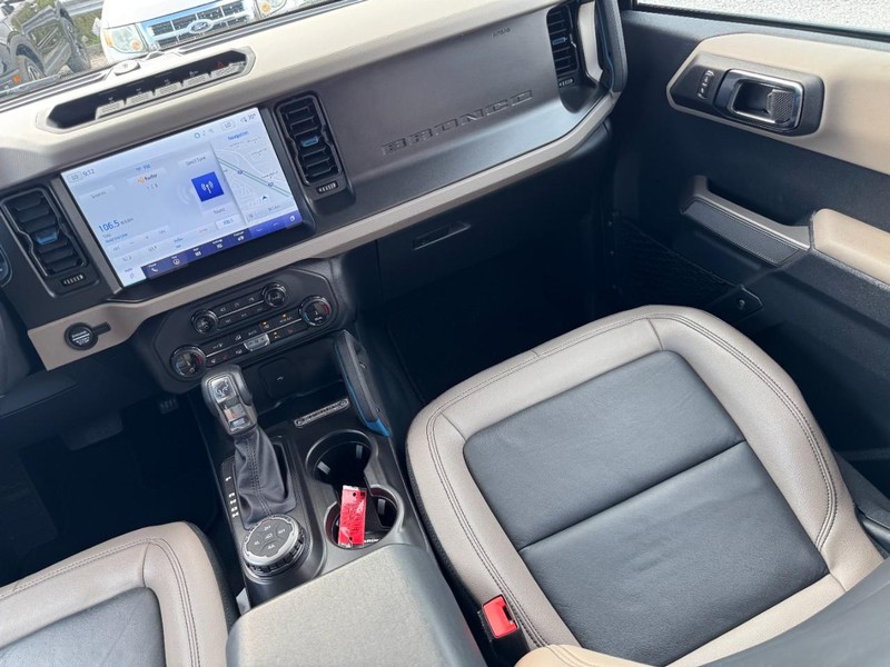 Ford Bronco Vehicle Image 16