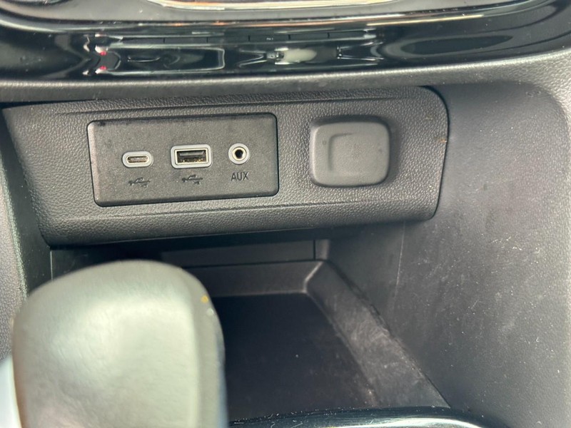 Buick Encore GX Vehicle Image 20
