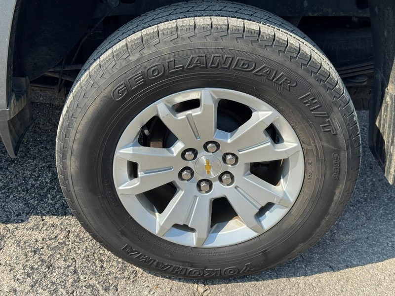 Chevrolet Colorado Vehicle Image 11