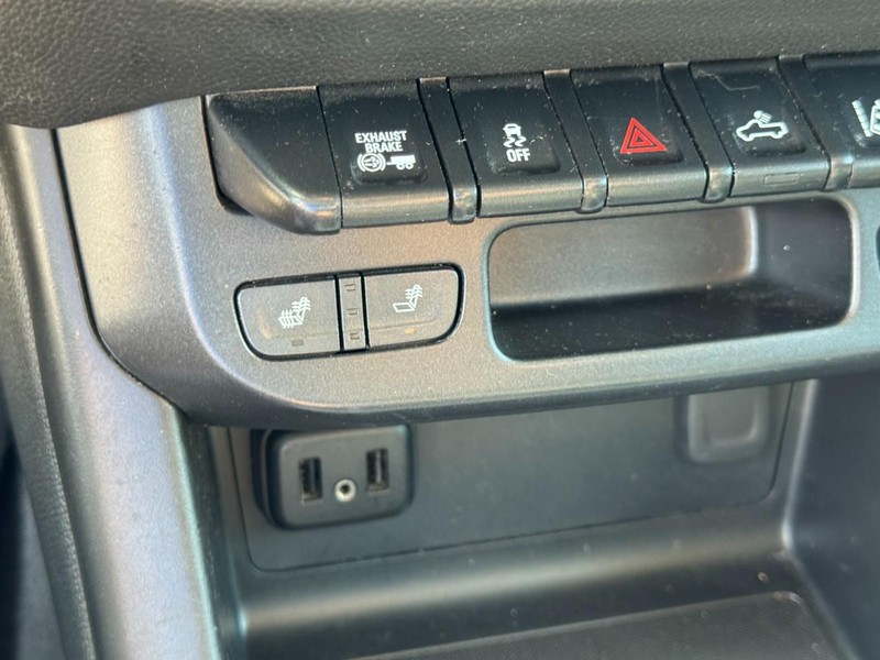 Chevrolet Colorado Vehicle Image 23