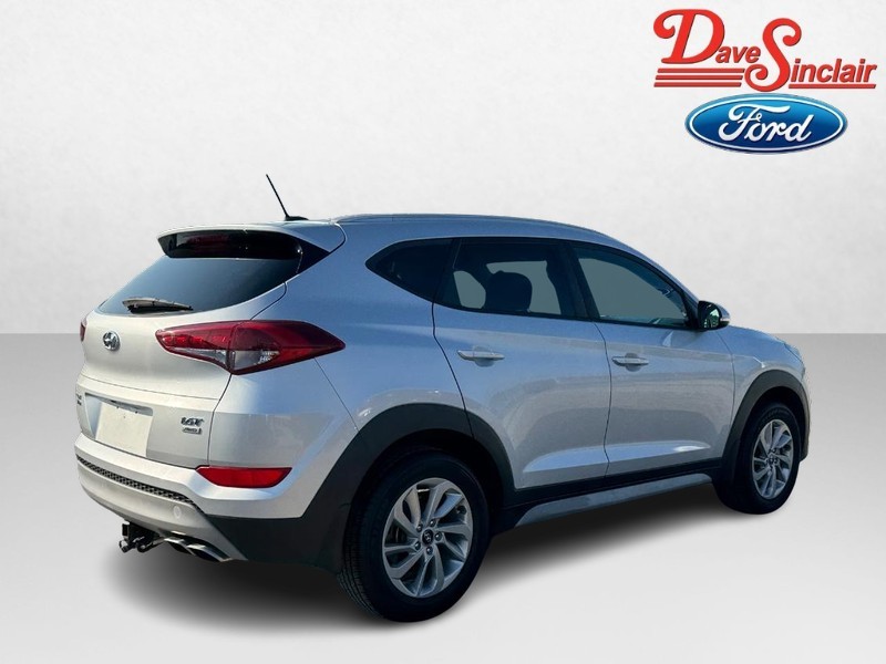Hyundai Tucson Vehicle Image 07
