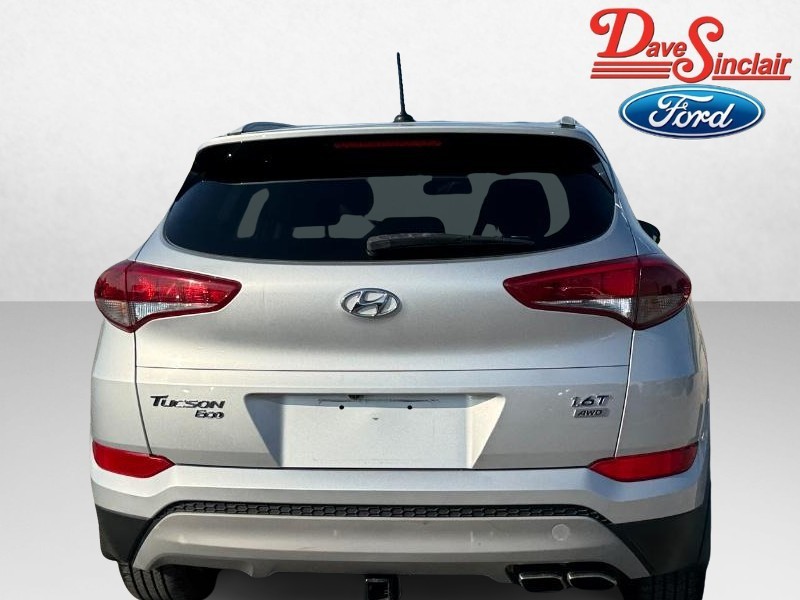 Hyundai Tucson Vehicle Image 08