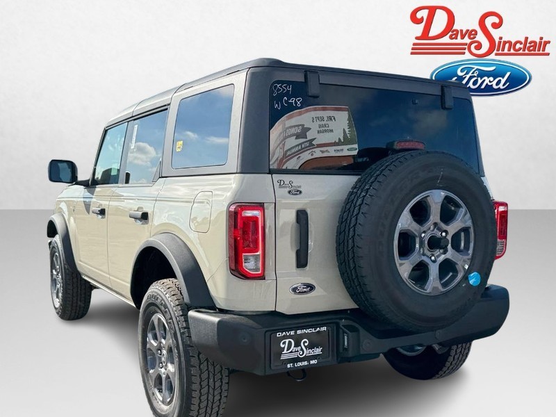 Ford Bronco Vehicle Image 09