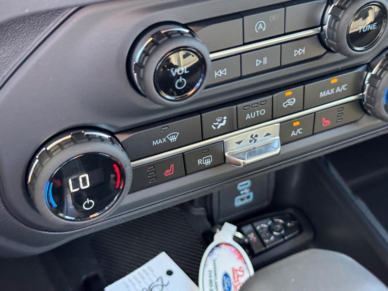 Ford Bronco Vehicle Image 24