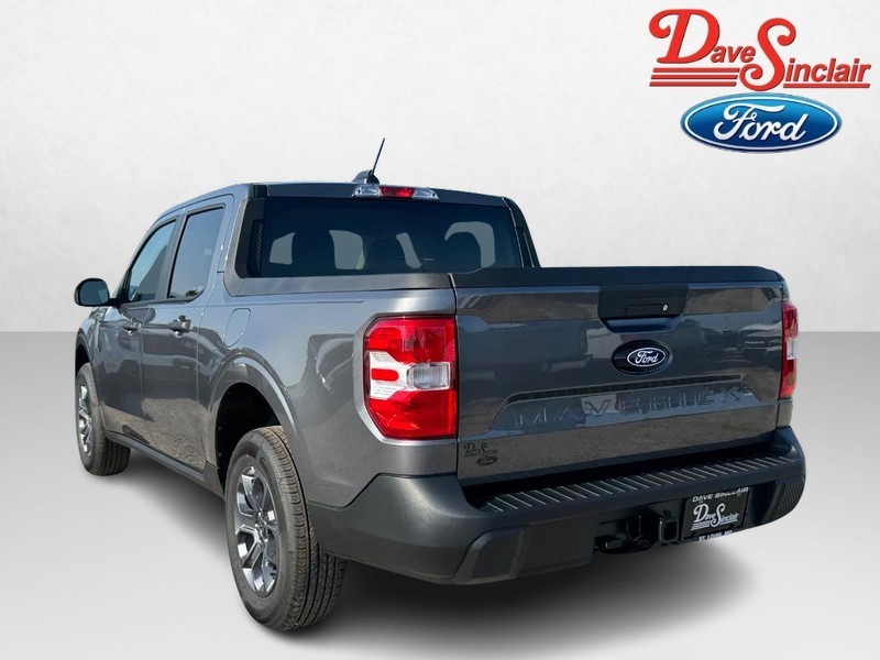 Ford Maverick Vehicle Image 09