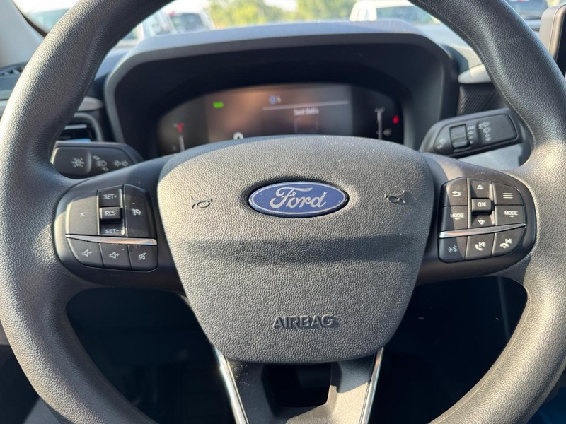 Ford Maverick Vehicle Image 20
