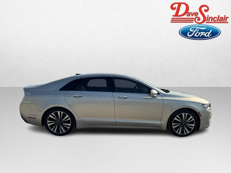 Lincoln MKZ Vehicle Image 05