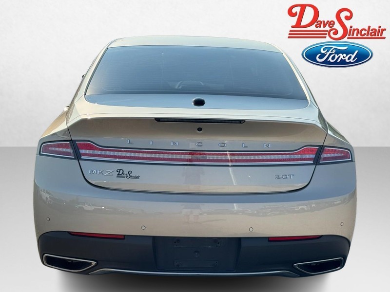 Lincoln MKZ Vehicle Image 08