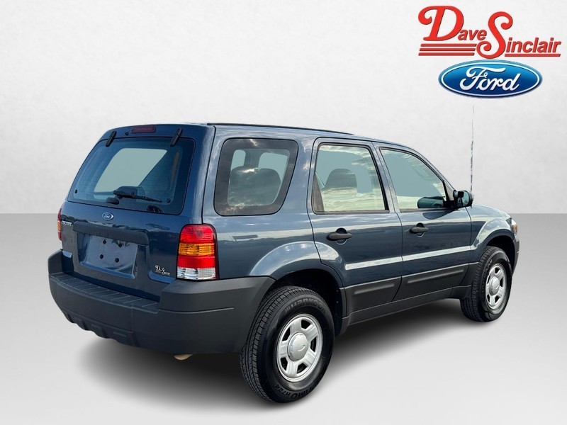 Ford Escape Vehicle Image 07