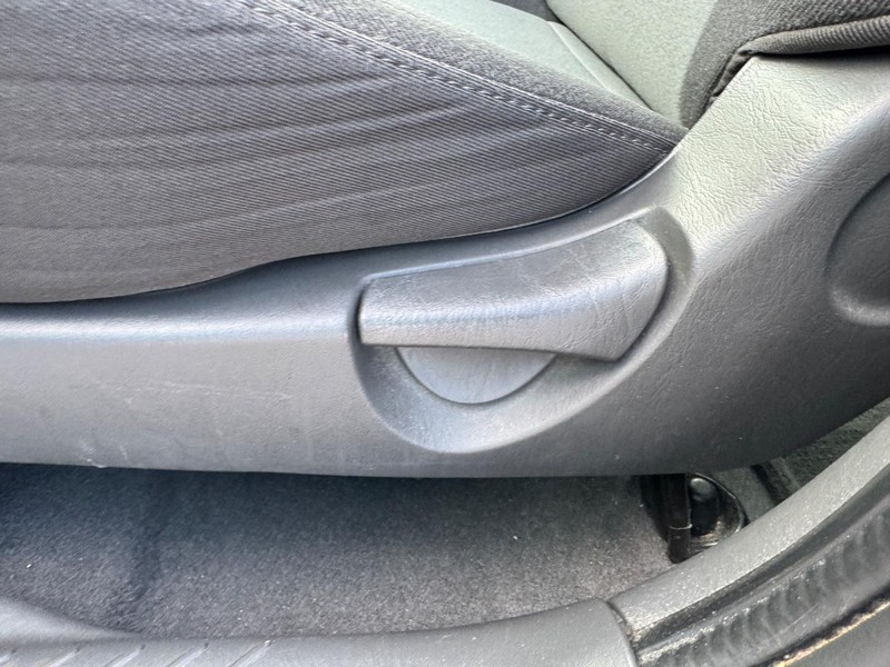 Ford Escape Vehicle Image 17