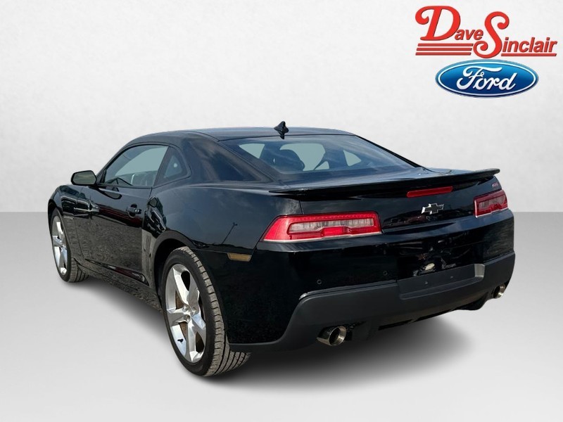 Chevrolet Camaro Vehicle Image 09