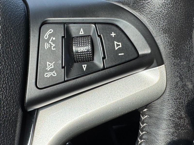 Chevrolet Camaro Vehicle Image 20