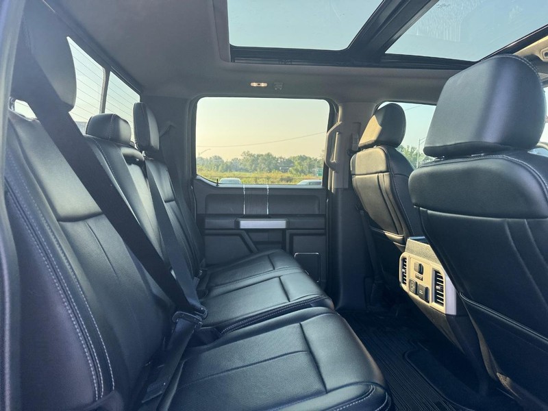 Ford Super Duty F-250 SRW Vehicle Image 14