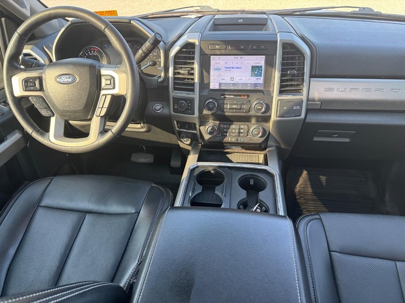 Ford Super Duty F-250 SRW Vehicle Image 16