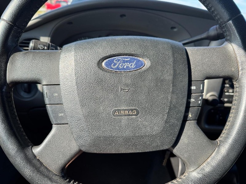 Ford Ranger Vehicle Image 17