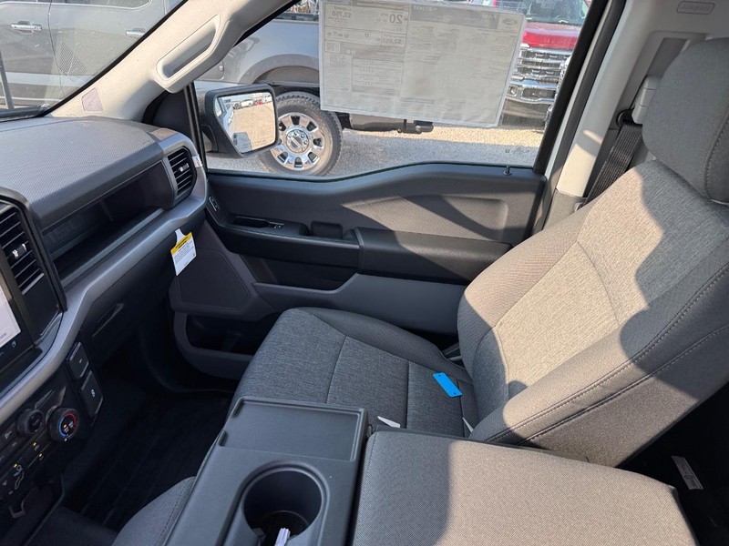 Ford F-150 Vehicle Image 14