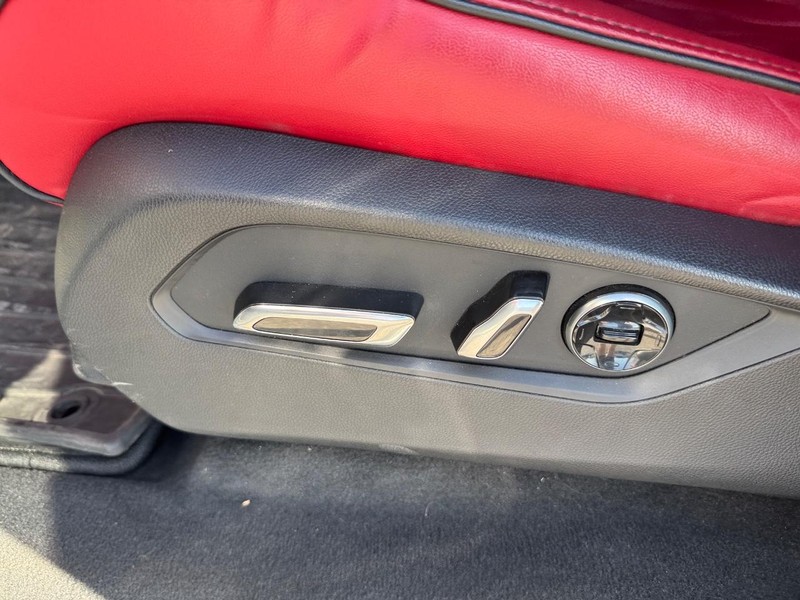 Acura MDX Vehicle Image 19