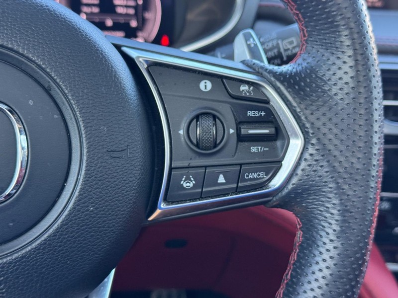 Acura MDX Vehicle Image 24