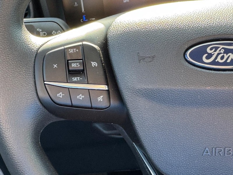 Ford Maverick Vehicle Image 21